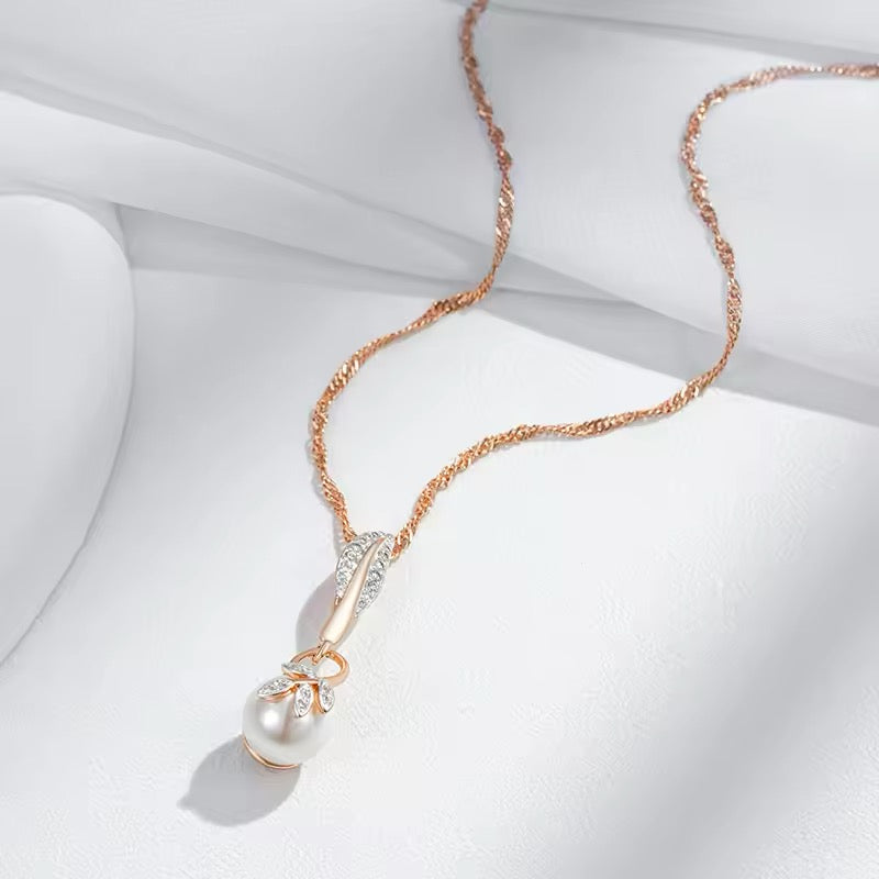 Verona-Beauty-Necklace