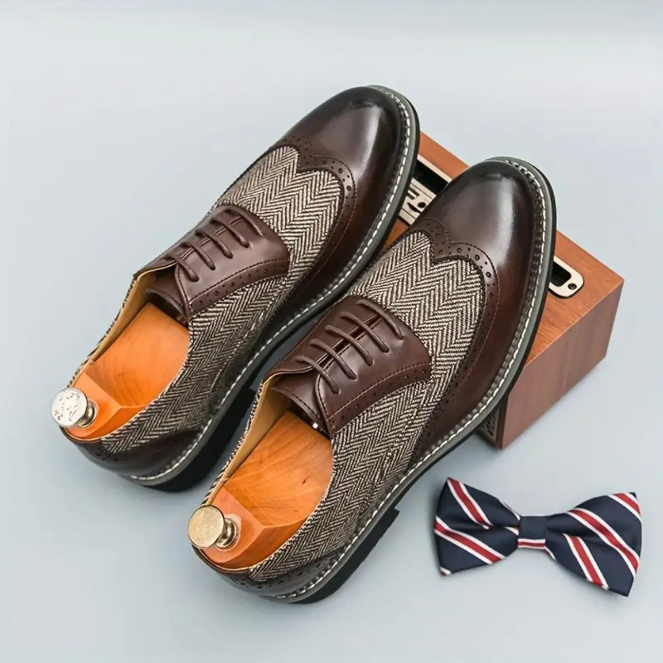 Cambridge Two-Tone Oxford